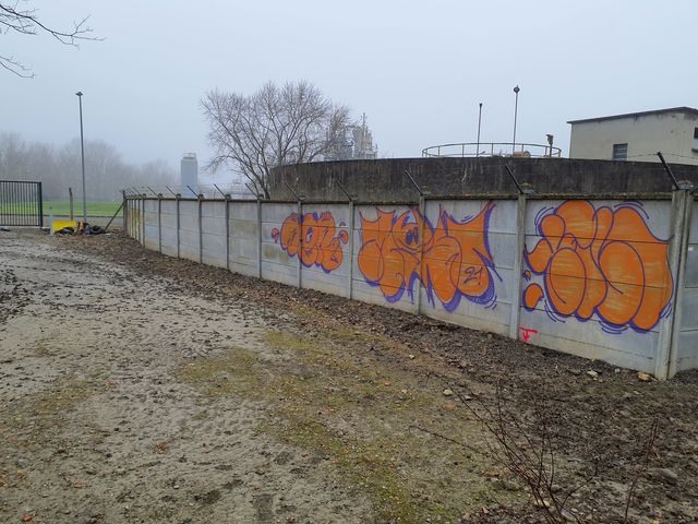 Marque sur mur Photo © AGERIN
