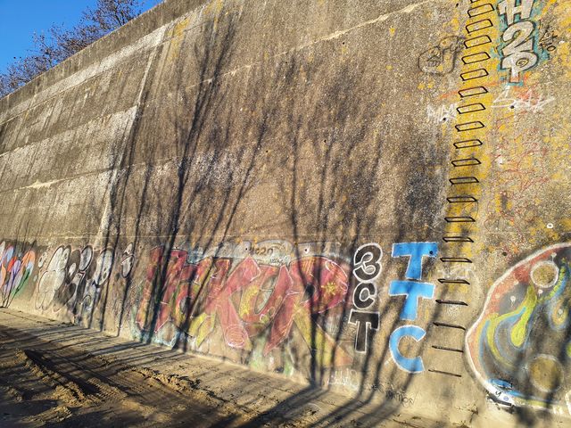 Marque sur structure Photo © AGERIN