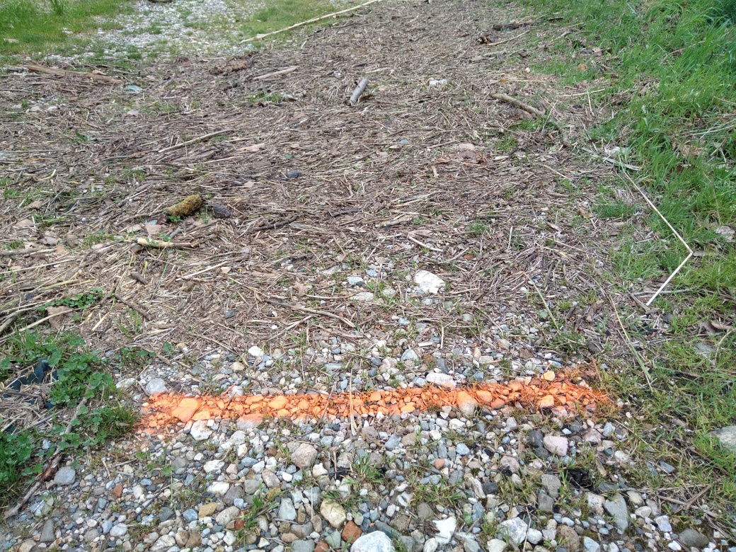 Dépôt sur le chemin