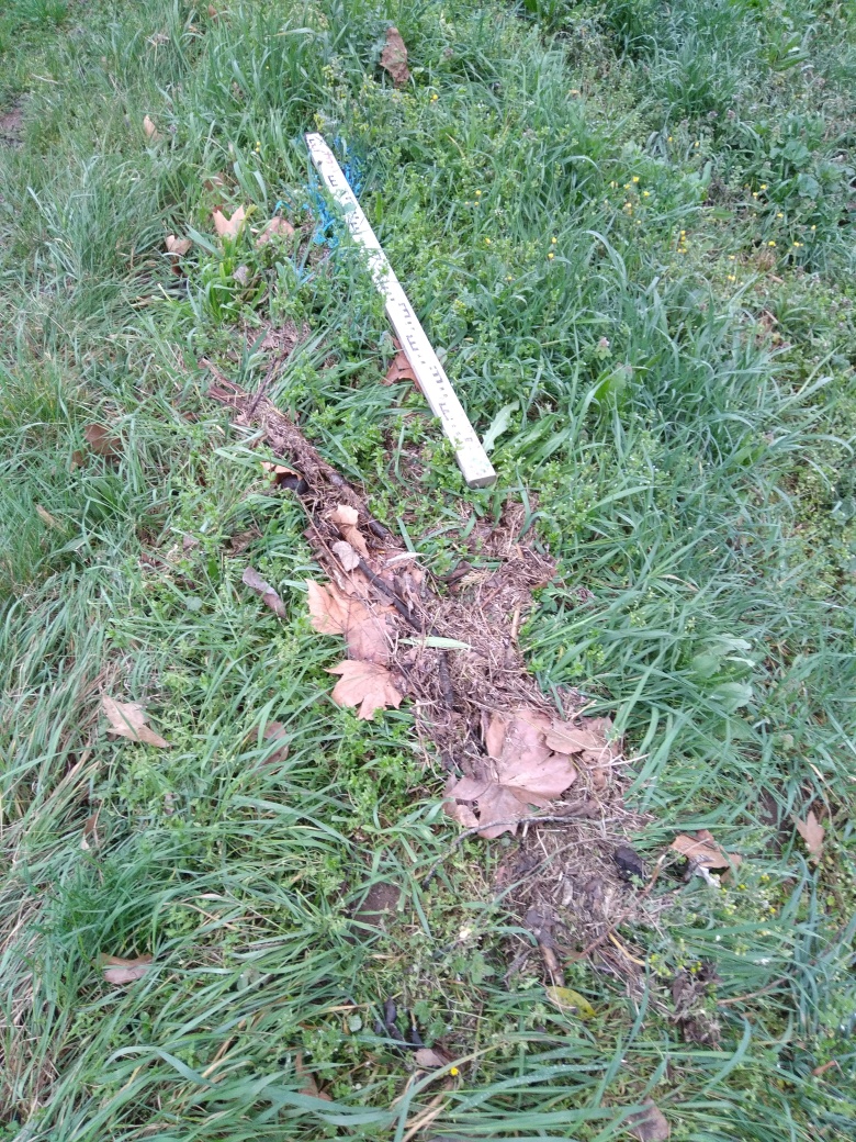 Dépôt contre le talus