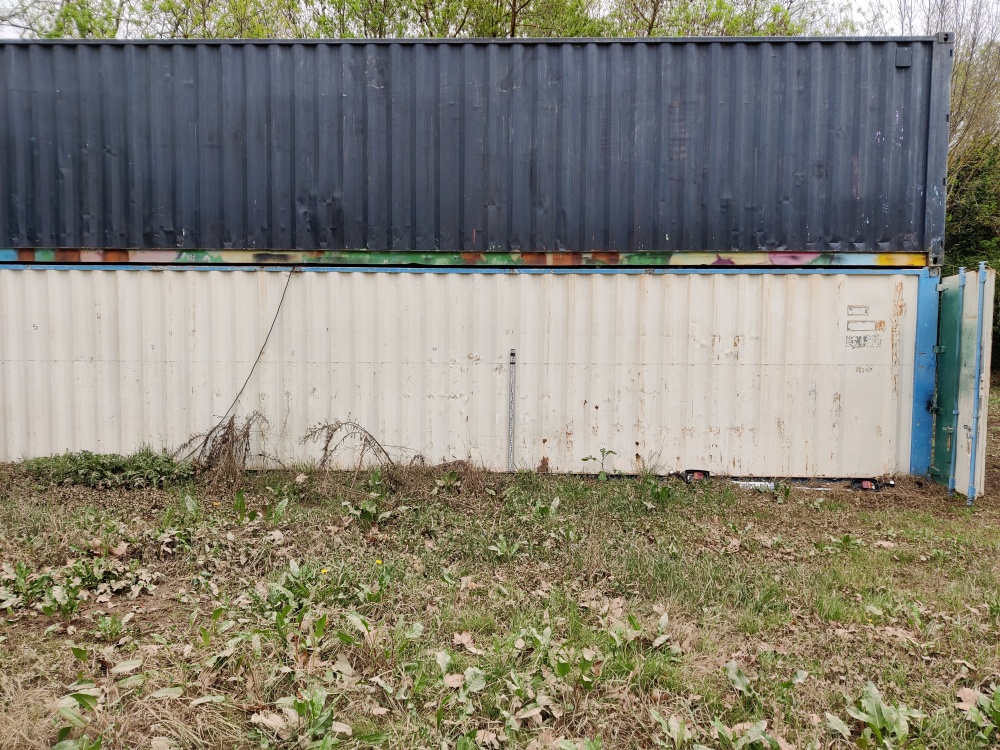 Container