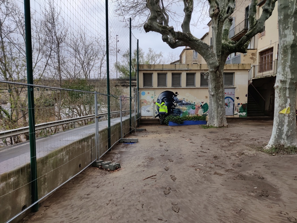 Porte métallique transformateur