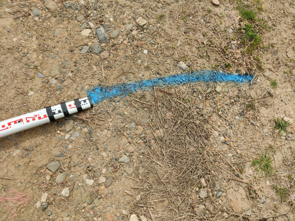 Dépôt sur le chemin