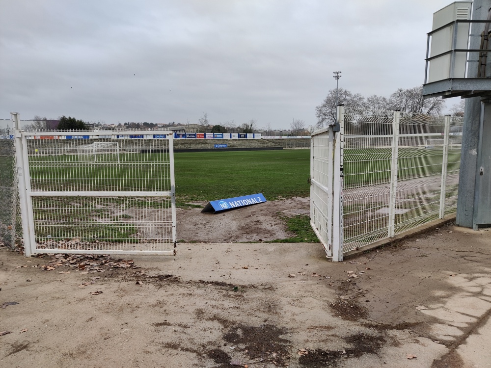 Portail d'entrée du stade