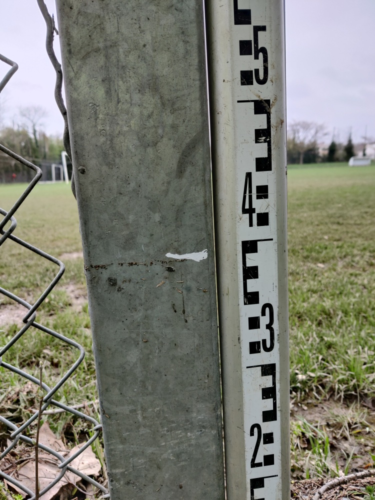 Trace sur le portillon