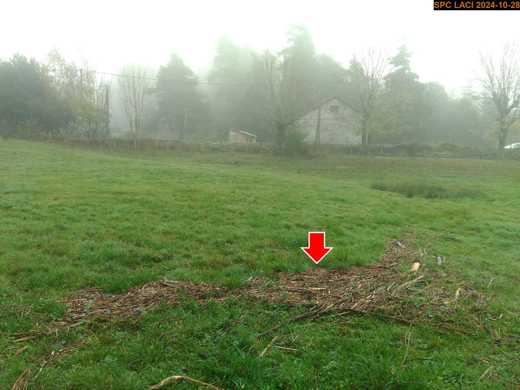 Vue du site en 2024, avec le repère de la crue du 17 octobre 2024