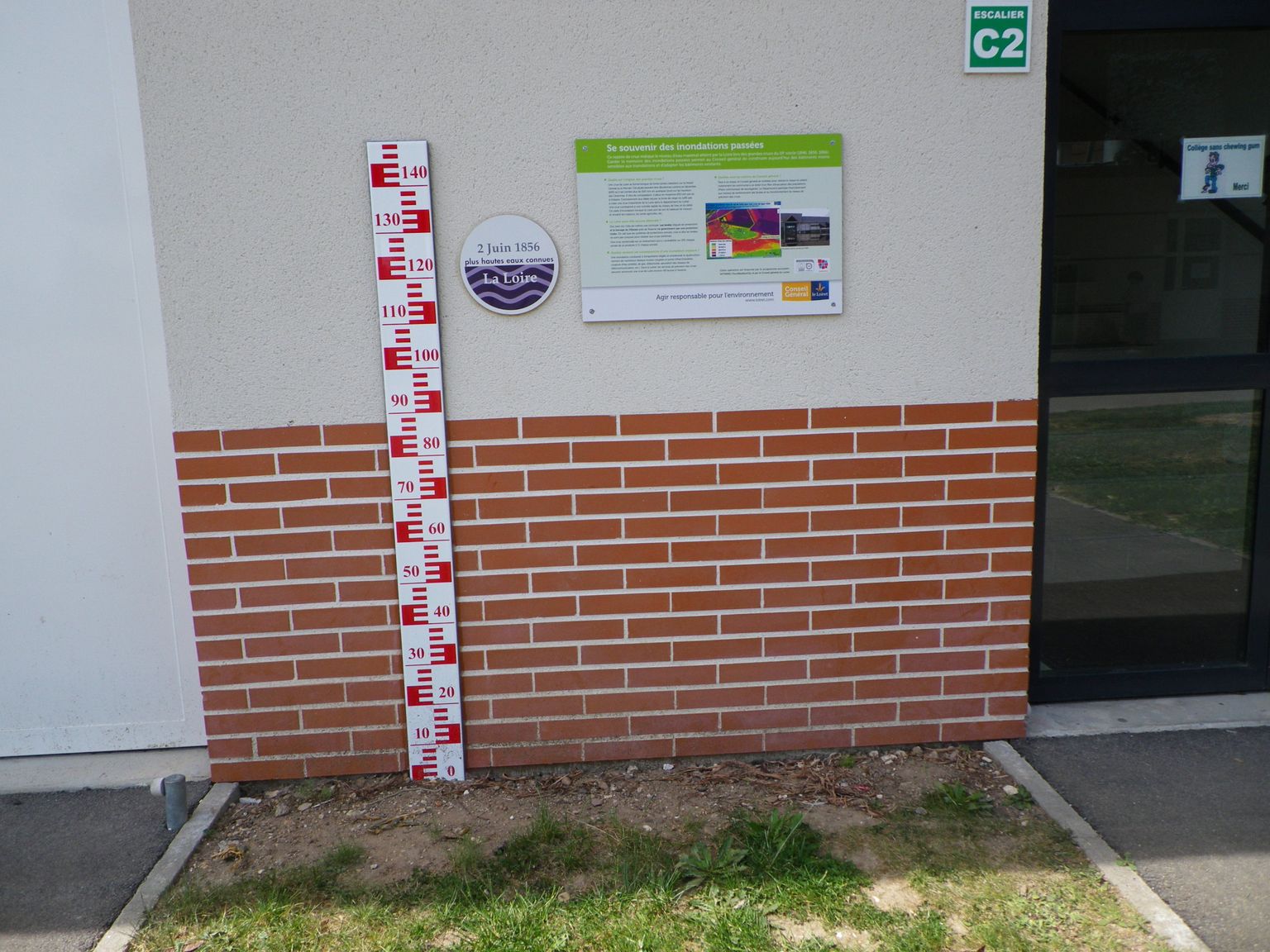 Vue du repère en 2011, source : département du Loiret.