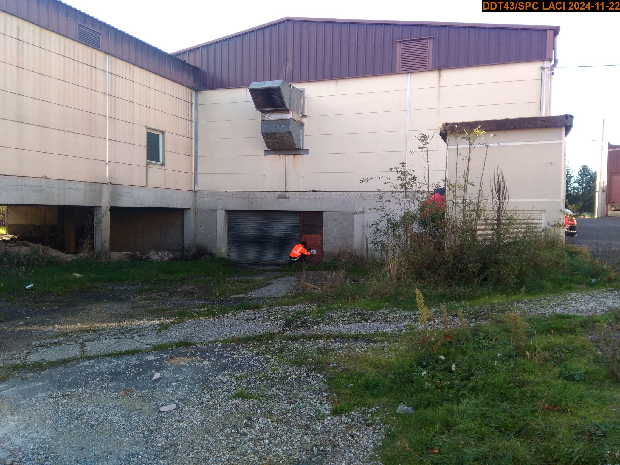 Vue du site en 2024, avec le repère de la crue du 17 octobre 2024
