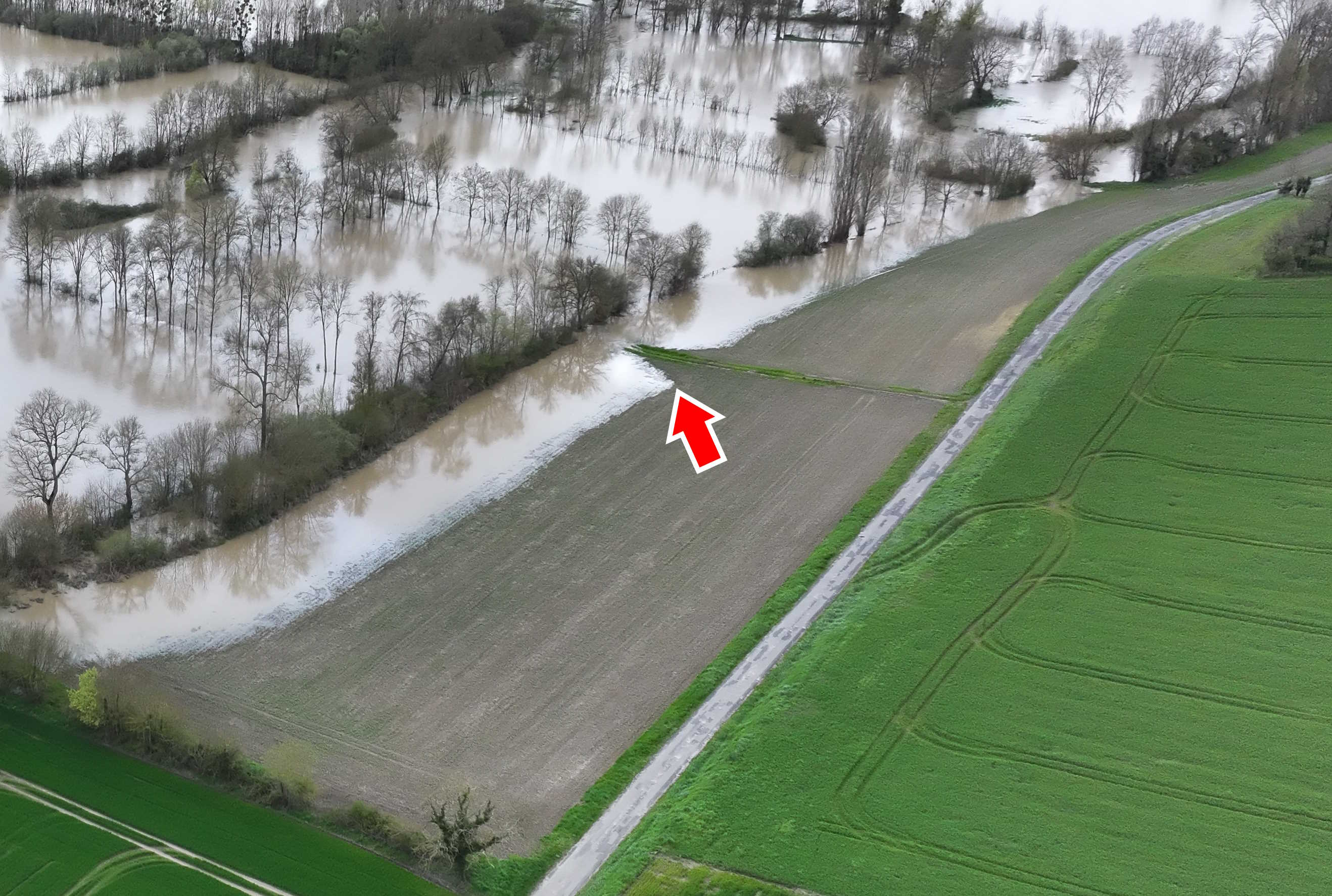 Prise de vue le 31/03/2024 à 11h21 zoomée sur le repère
