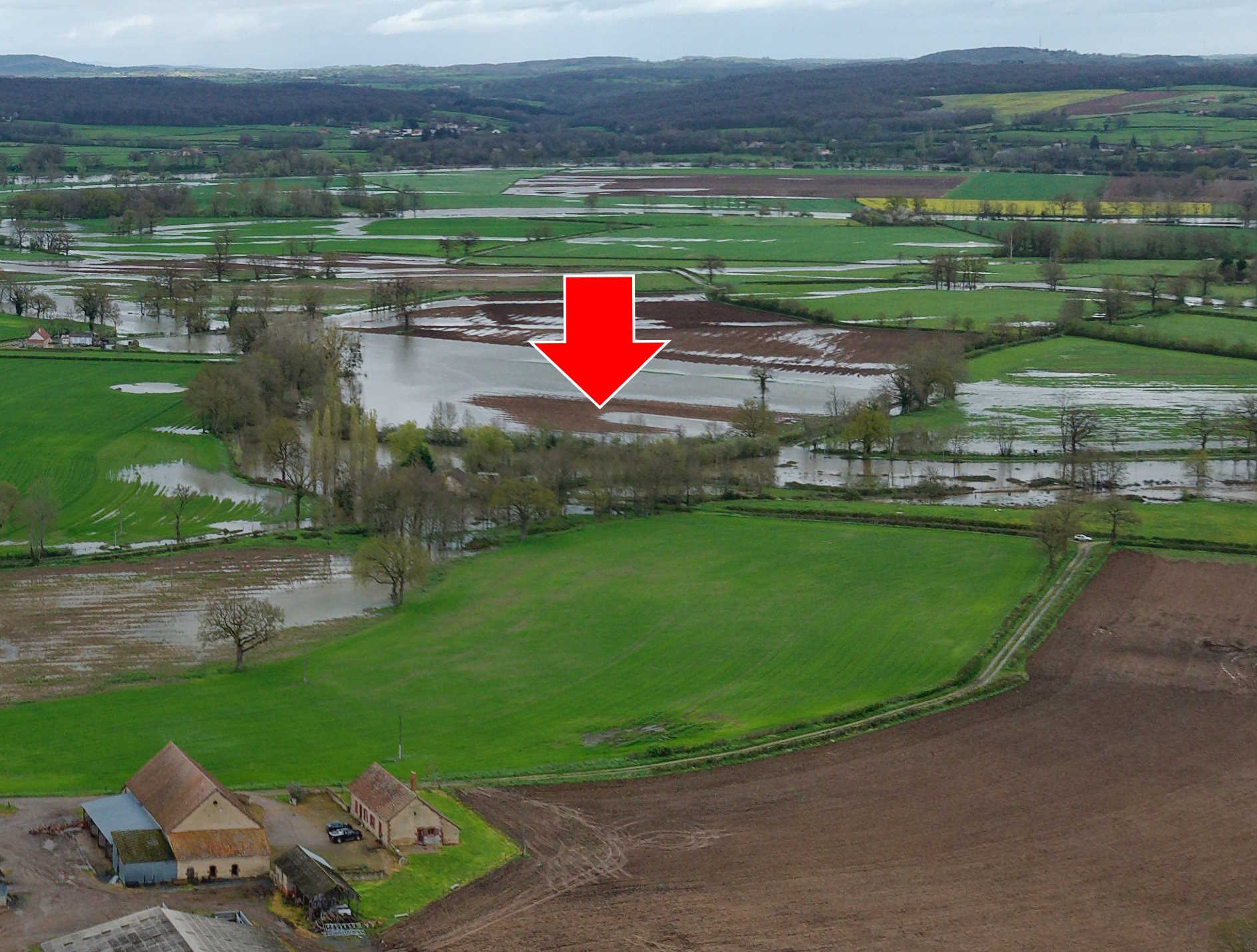 Prise de vue le 03/04/2024 à 14h33 zoomée sur le repère