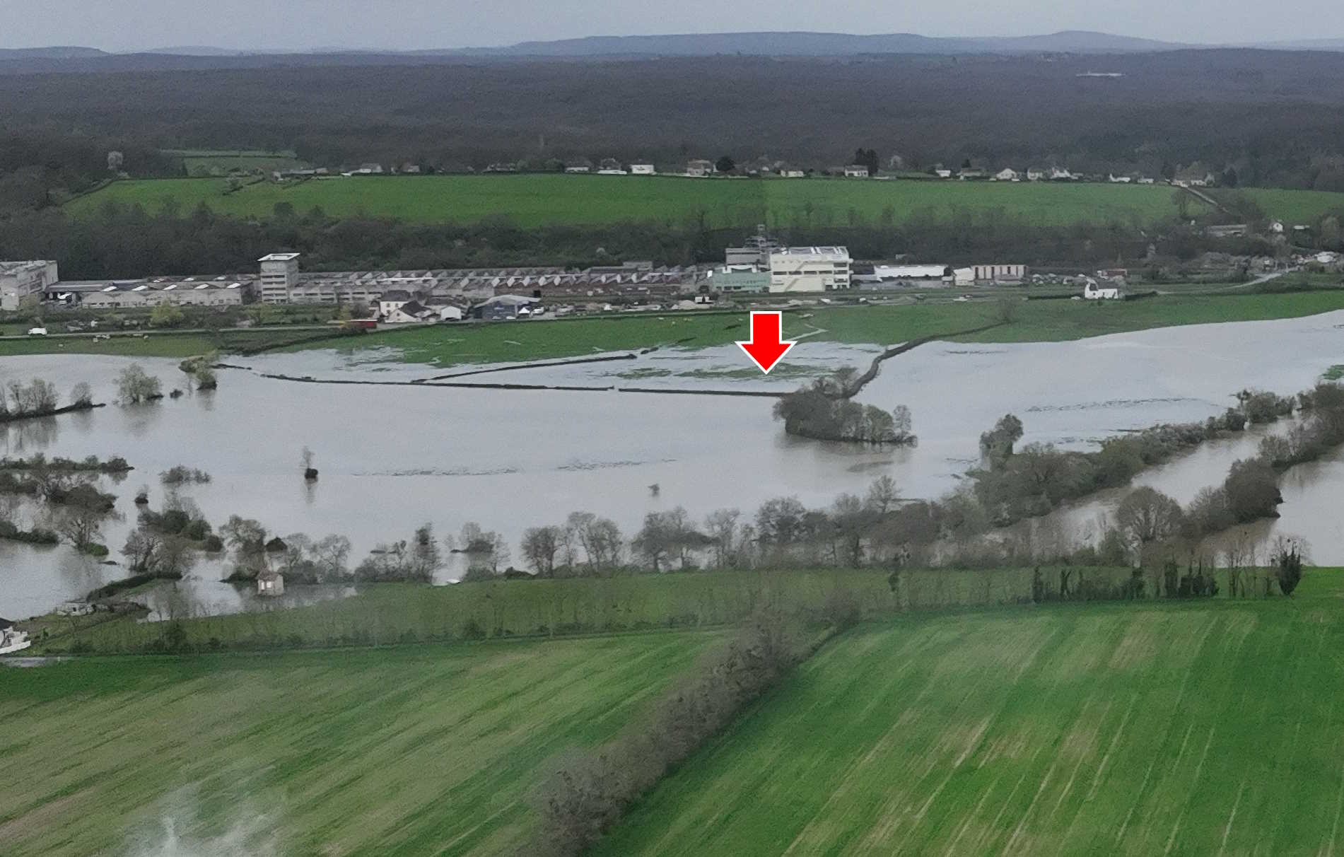 Prise de vue le 04/04/2024 à 08h18 zoomée sur le repère
