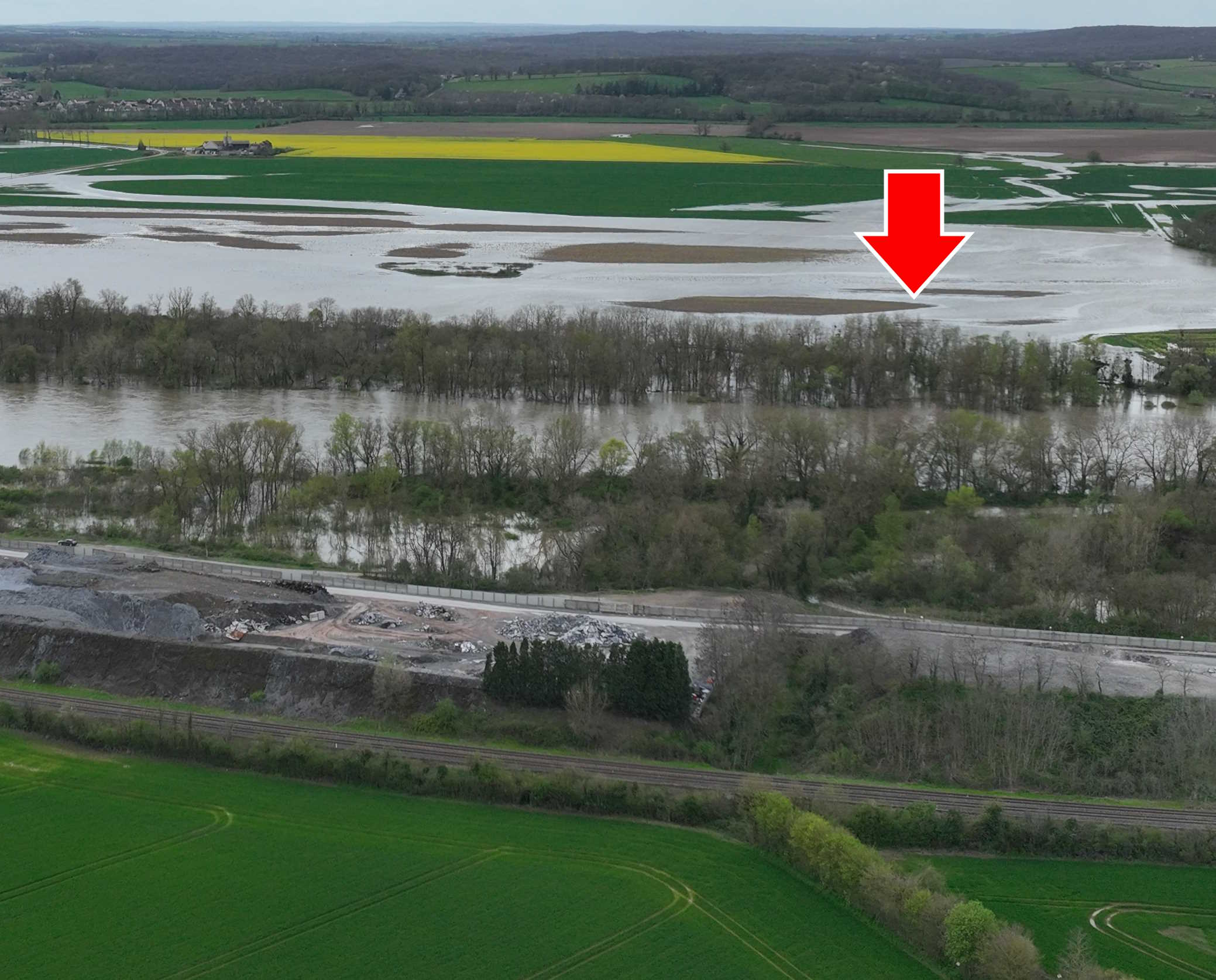 Prise de vue le 04/04/2024 à 13h38 zoomée sur le repère